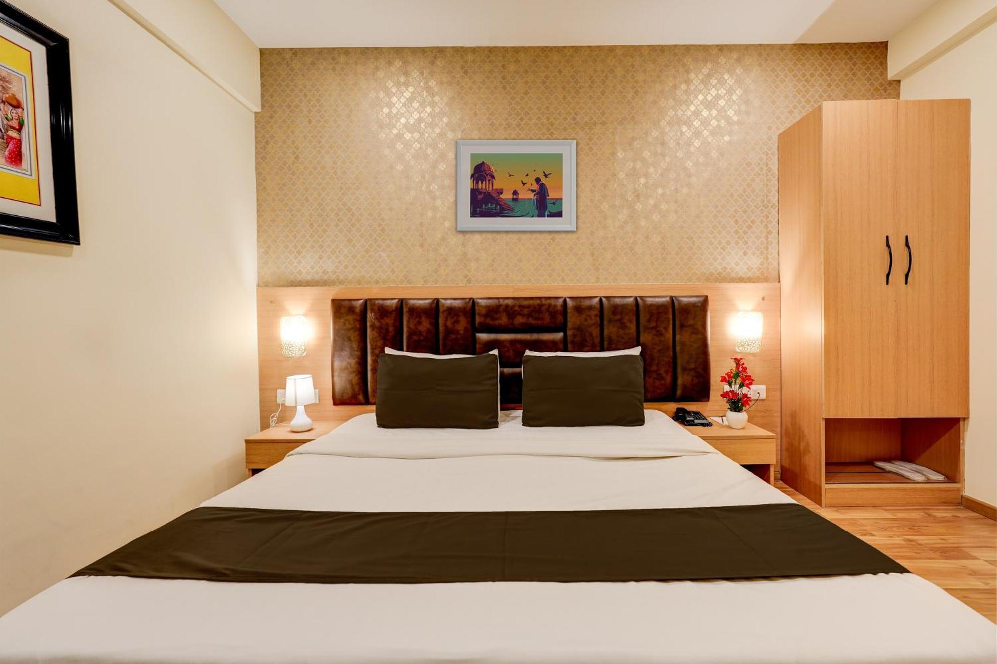 Hotel Townhouse 076 Hebbal à Bangalore Extérieur photo