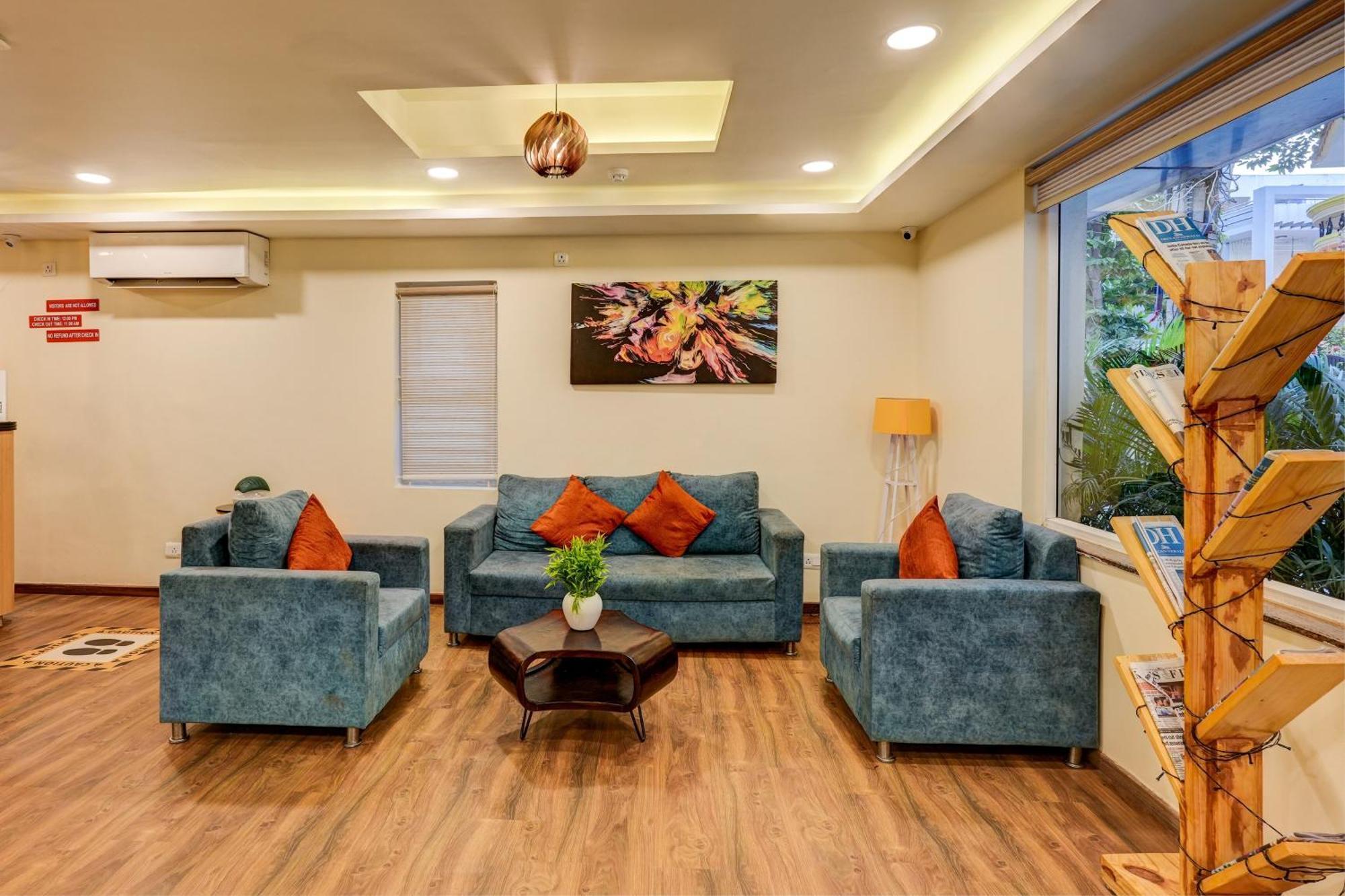 Hotel Townhouse 076 Hebbal à Bangalore Extérieur photo