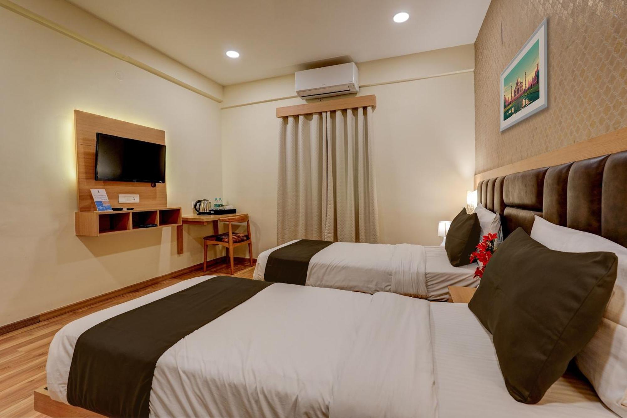 Hotel Townhouse 076 Hebbal à Bangalore Extérieur photo