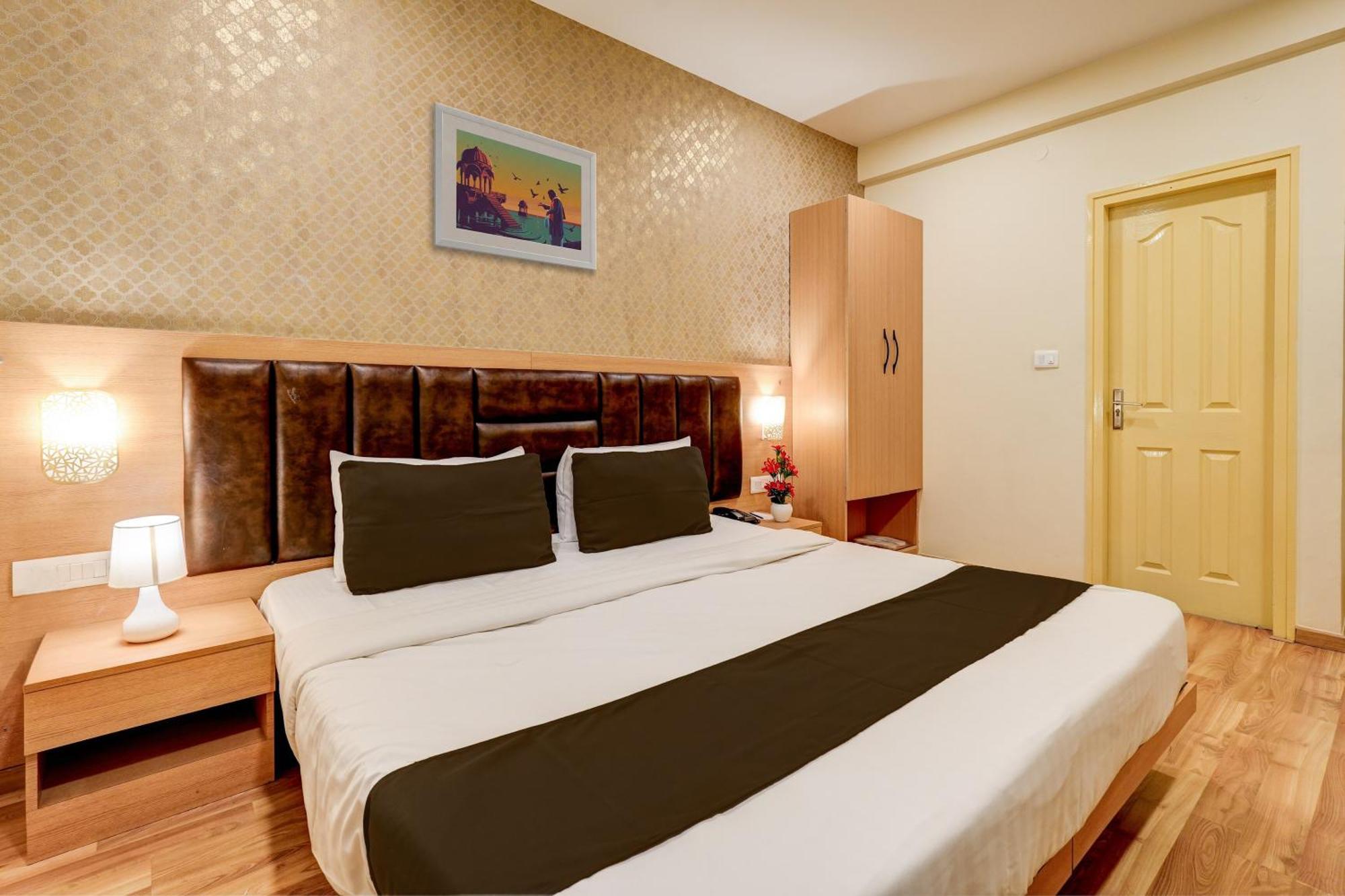 Hotel Townhouse 076 Hebbal à Bangalore Extérieur photo