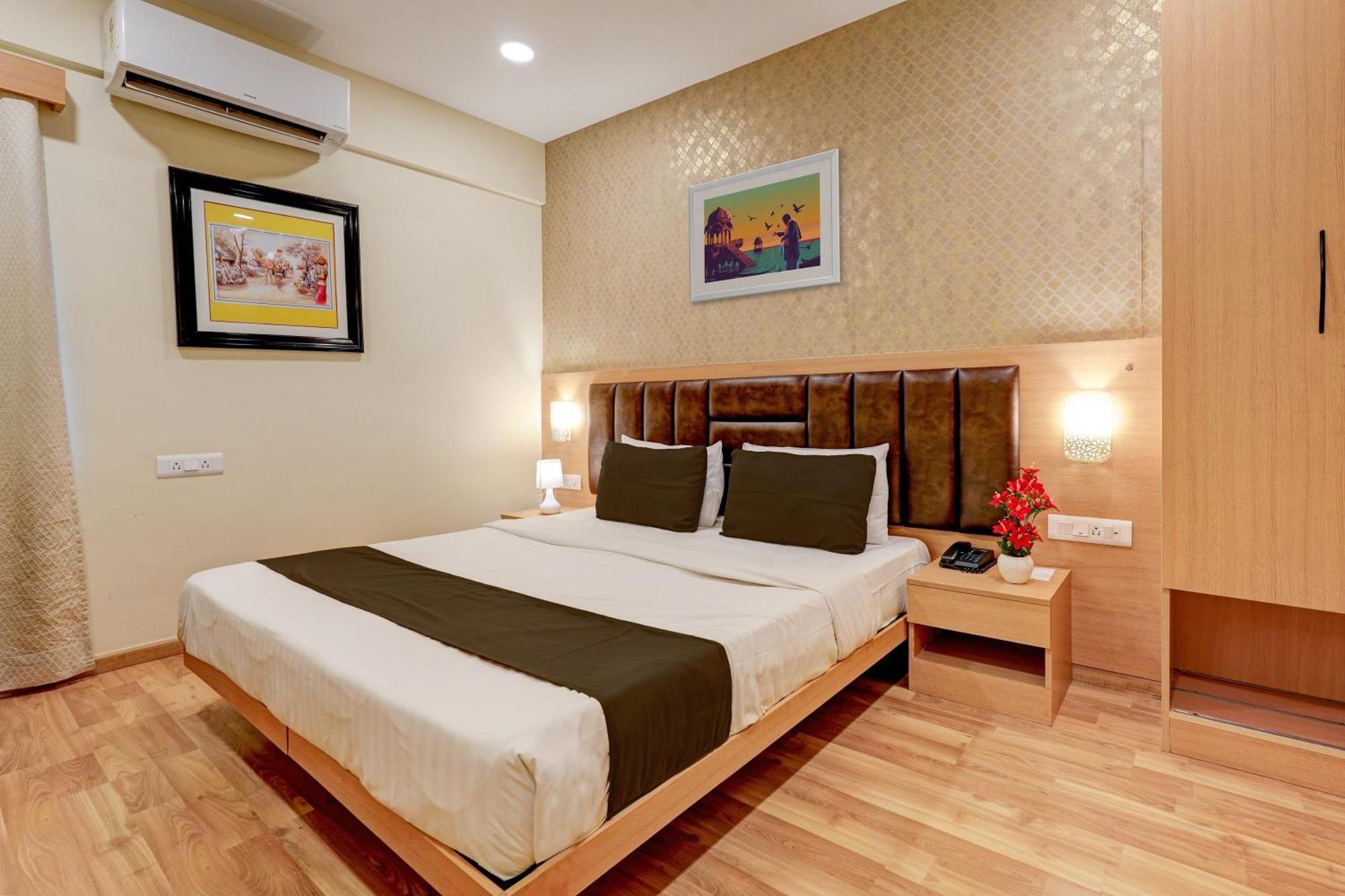 Hotel Townhouse 076 Hebbal à Bangalore Extérieur photo
